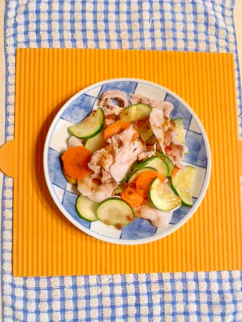 ズッキーニと豚肉のサラダ♪ レシピ・作り方